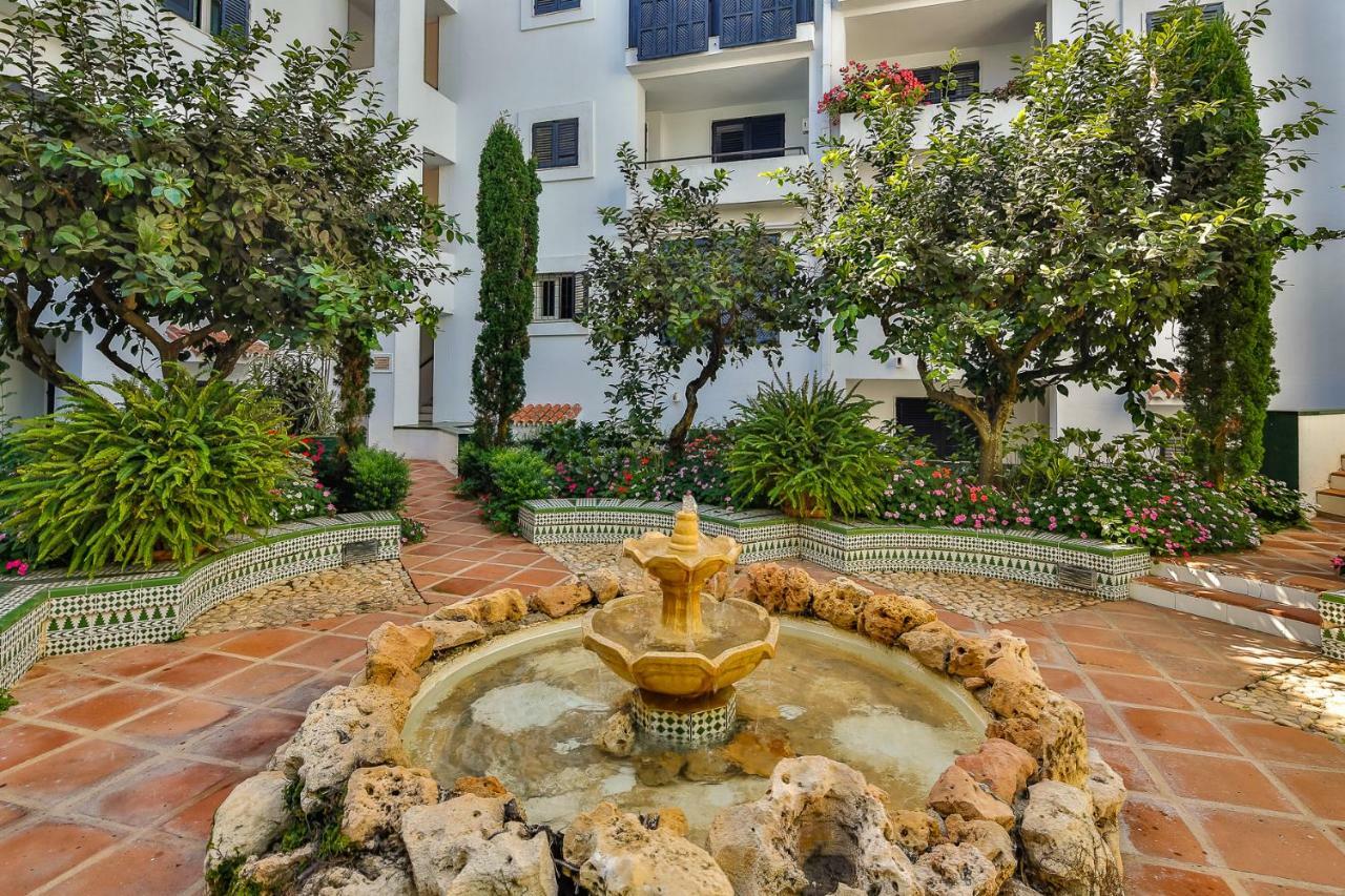 Apartment Jardines Golondrinas Elviria Marbella